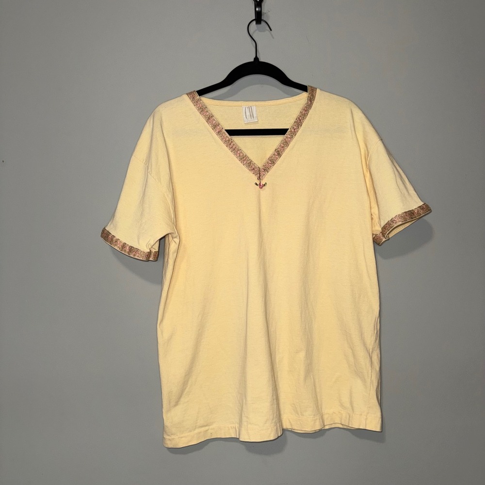 Clifford & Wills Vintage Yellow V-Neck T-Shirt Floral Trim Ribbon Rose Womens L